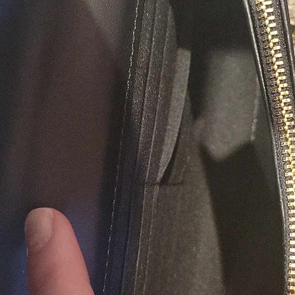 NWT black BeBe crossbody - Picture 5 of 8